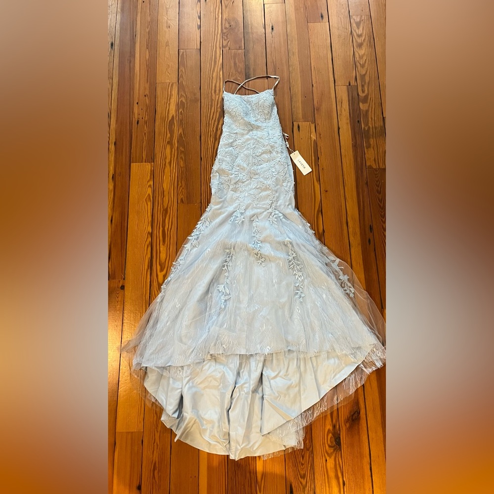 Has never been worn